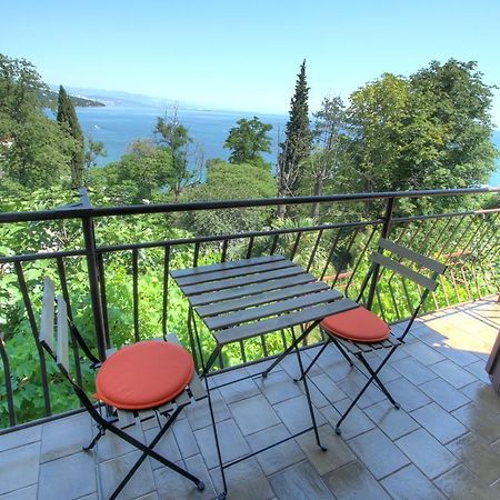 Apartman Lena Опатия Екстериор снимка