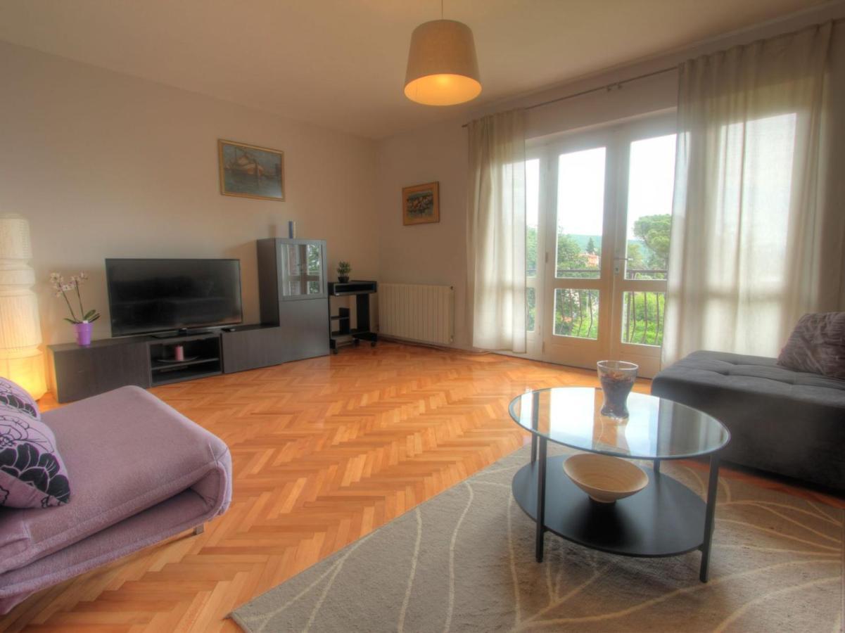 Apartman Lena Опатия Екстериор снимка